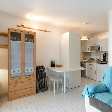 1 Bedroom Apartment For 4 Апартаменти Агд